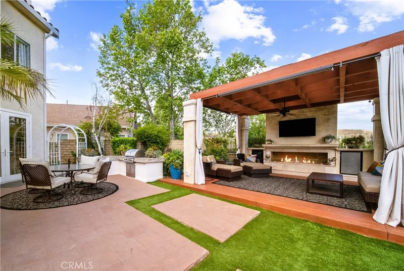 21634 Canyon Heights Circle photo 2