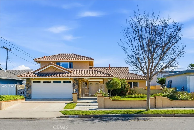 19022 Summerfield Lane, Huntington Beach, CA 92646