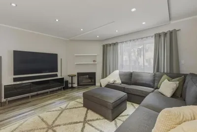 1092 Indian Summer Court 14 photo 2