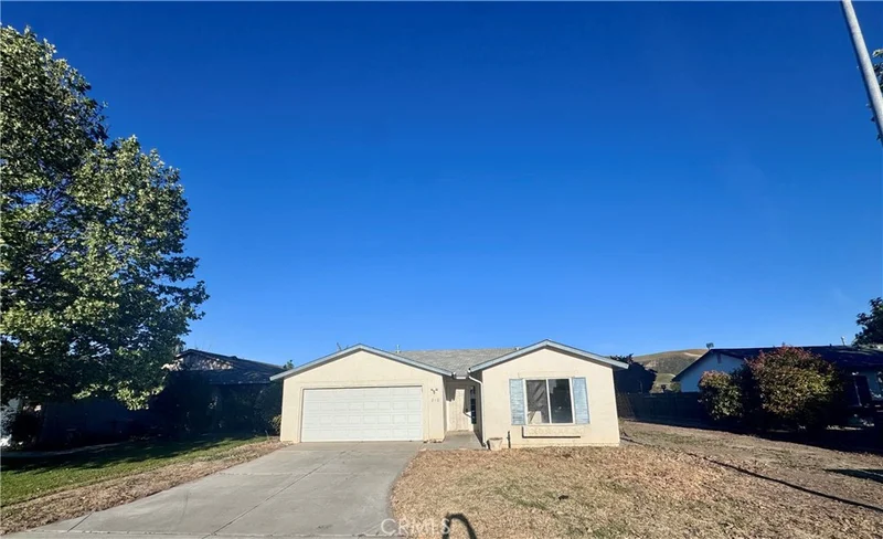 210 Calle Arroyo, Shandon, CA 93461