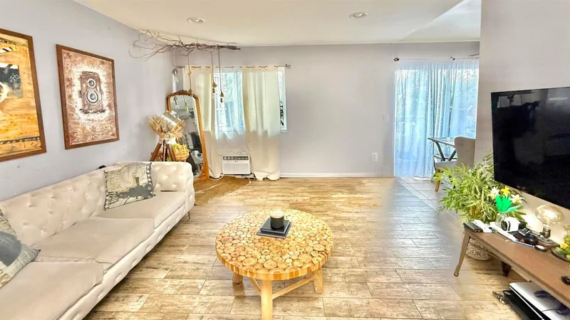 10235 Madrid Way 114 photo 2