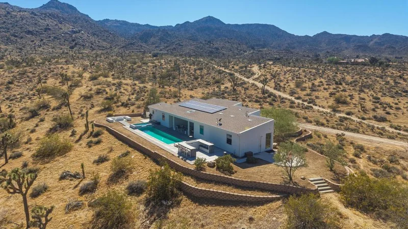 8825 Lilley Road photo 2