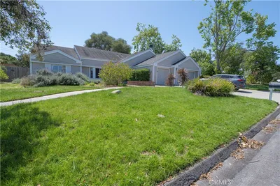 1042 Pellham photo 2