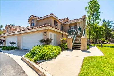 498 Shelburne B photo 2