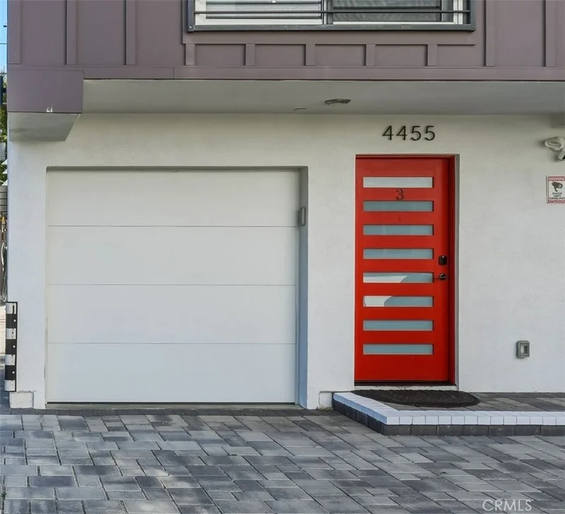 4455 Colfax Avenue photo 2