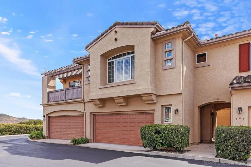 10992 Ivy Hill 3 photo 2