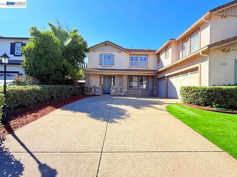 3329 Lair Way photo 2