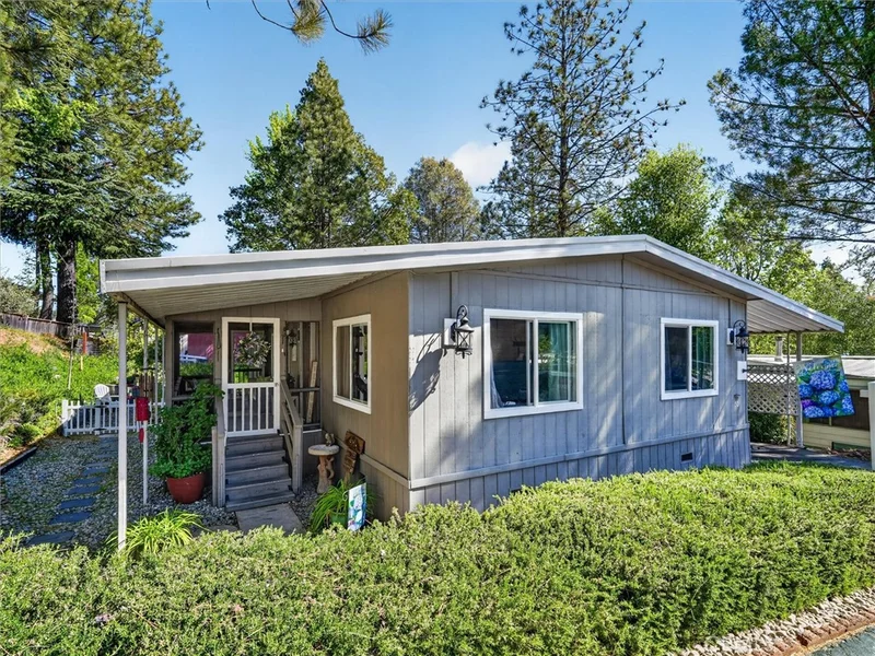 39678 Road 425B, Oakhurst, CA 93644