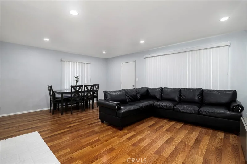 44650 2nd E photo 2