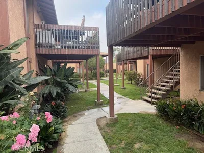 5905 Rosemead Blvd 21 photo 2