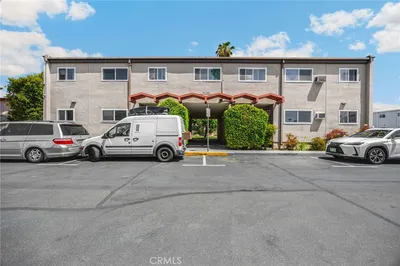 7135 Coldwater Canyon 14 photo 2
