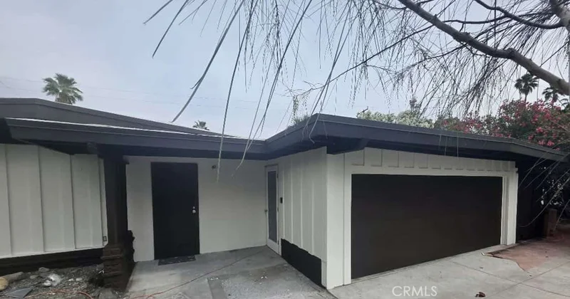 Photo 2 of 37472 Melrose