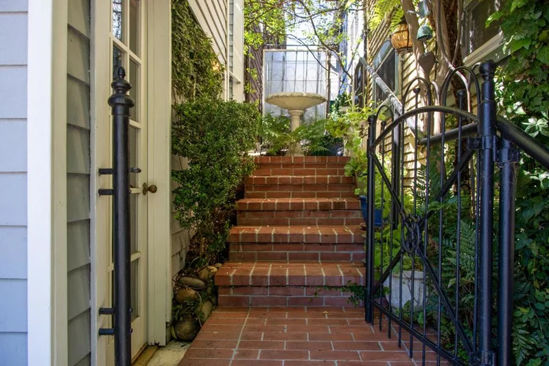 Photo 2 of 429 Capitola Avenue