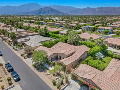 48611 Sojourn Street photo 2