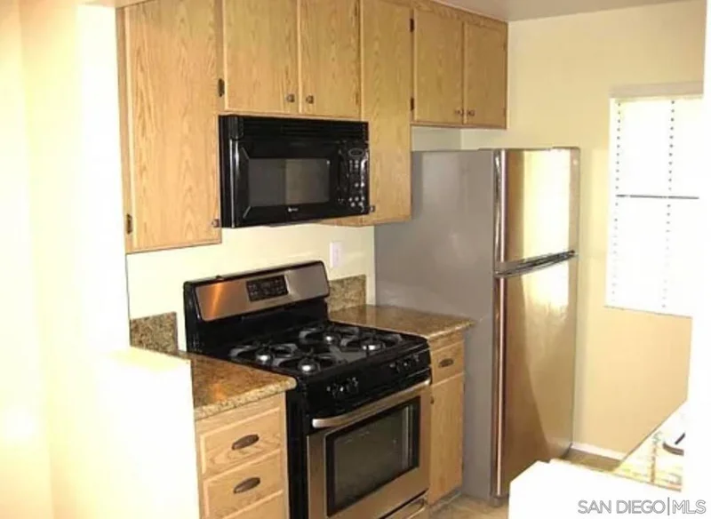 10353 Azuaga St 106 photo 2
