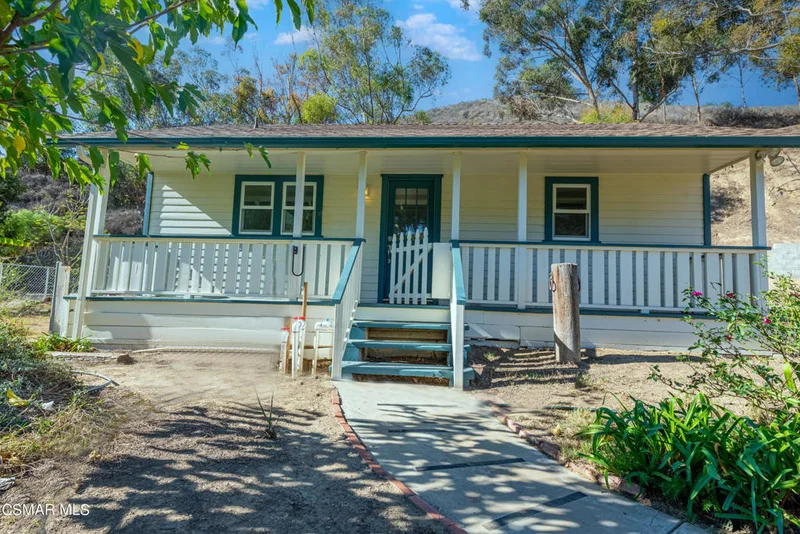 Photo 2 of 641 La Loma Avenue 2
