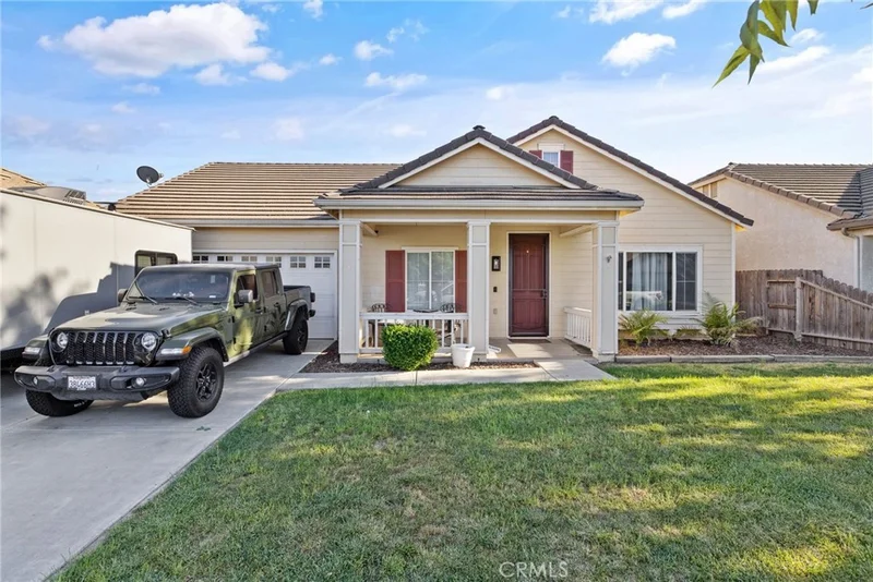 1963 W Merritt, Hanford, CA 93230