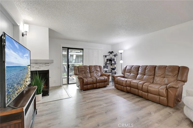 Photo 2 of 254 E Fern Avenue 107