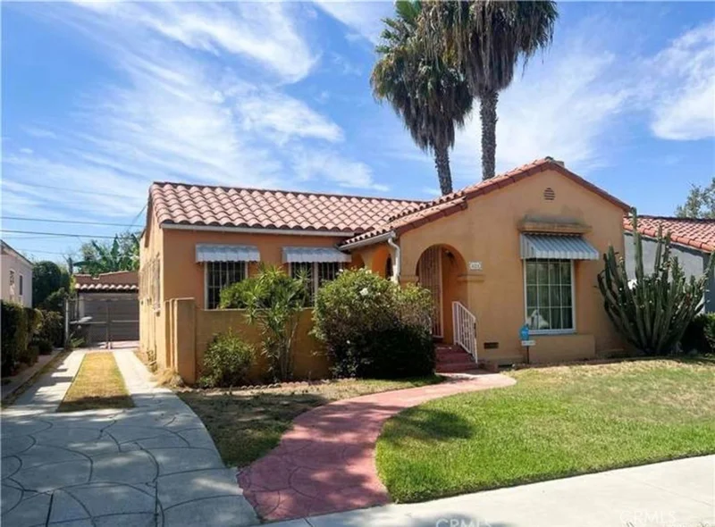 4223 6th, Los Angeles, CA 90008