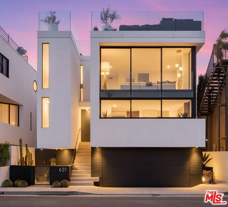 621 Mildred Avenue, Venice, CA 90291