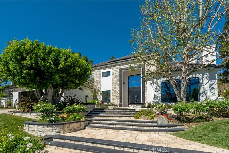 Photo 2 of 5428 Villawood Cir