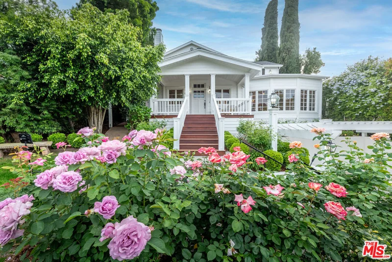 4149 Mammoth Avenue, Sherman Oaks, CA 91423
