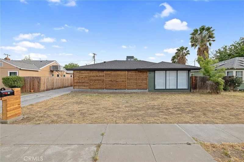 445 W Washington Street, Coalinga, CA 93210