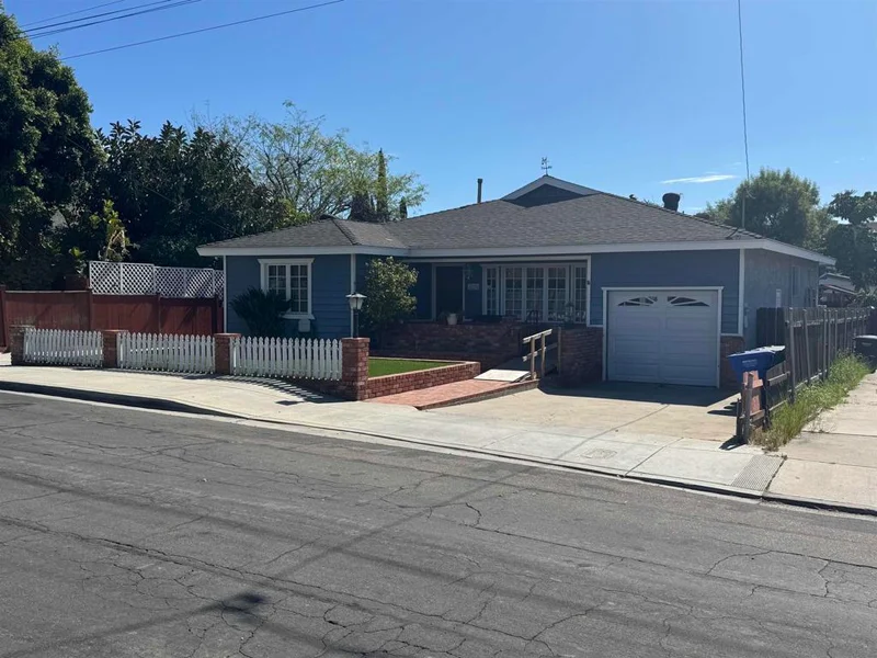 4212 Olive Avenue, La Mesa, CA 91941