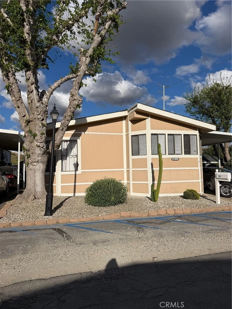 29021 Bouquet Canyon