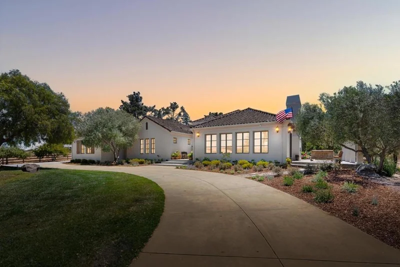 432 River, Salinas, CA 93908