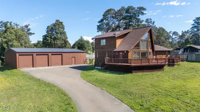 24763 Sashandre Lane photo 2