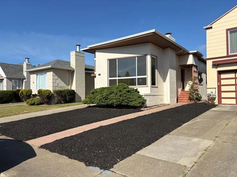 42 Lake Forest, Daly City, CA 94015