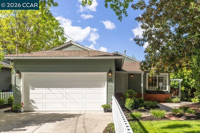 30 Maple Ln, Walnut Creek, CA 94595