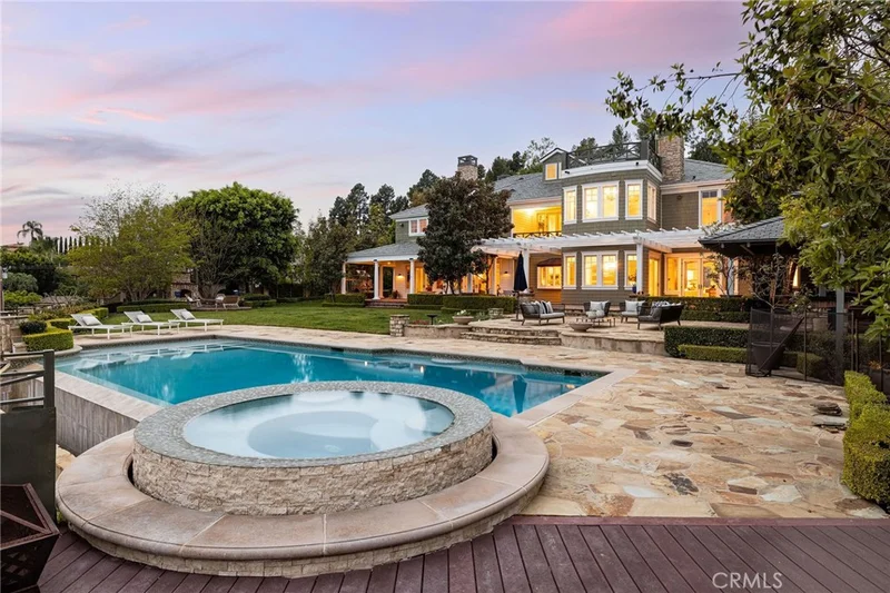 11262 Skyline Drive, North Tustin, CA 92705