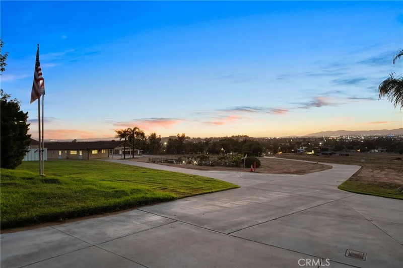 5334 Agate Street photo 2