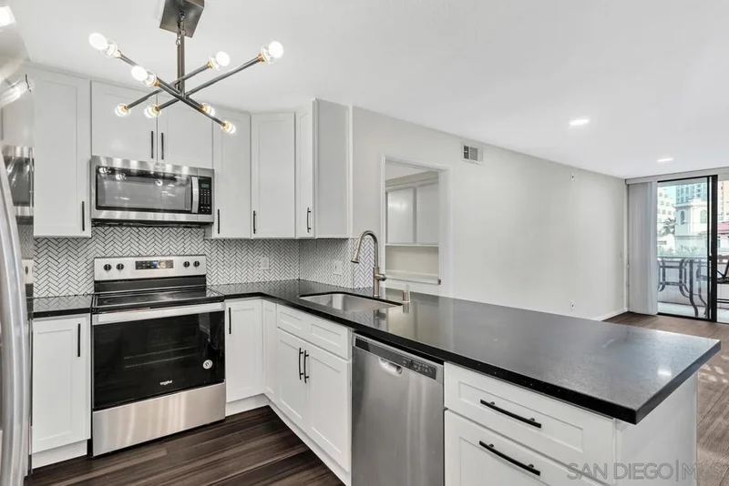 850 State St 420, San Diego, CA 92101