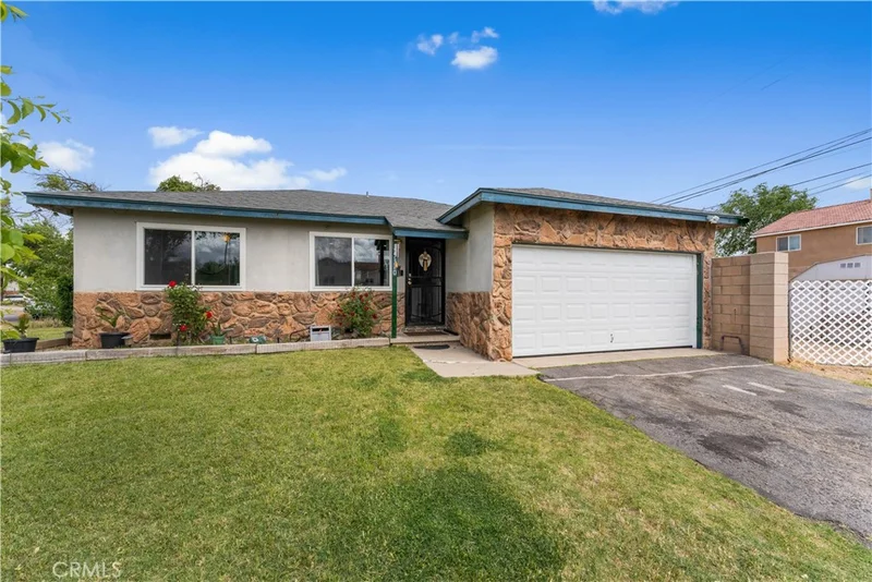 45370 Elm, Lancaster, CA 93534