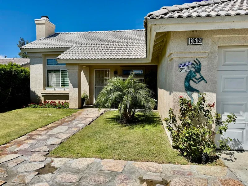 13539 Quinta photo 2