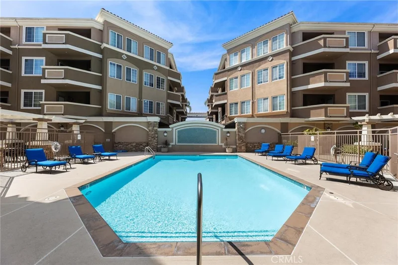 Photo 2 of 2750 Artesia 458