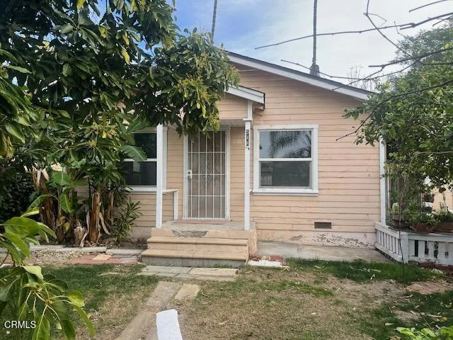 Photo 2 of 544 Saratoga Street