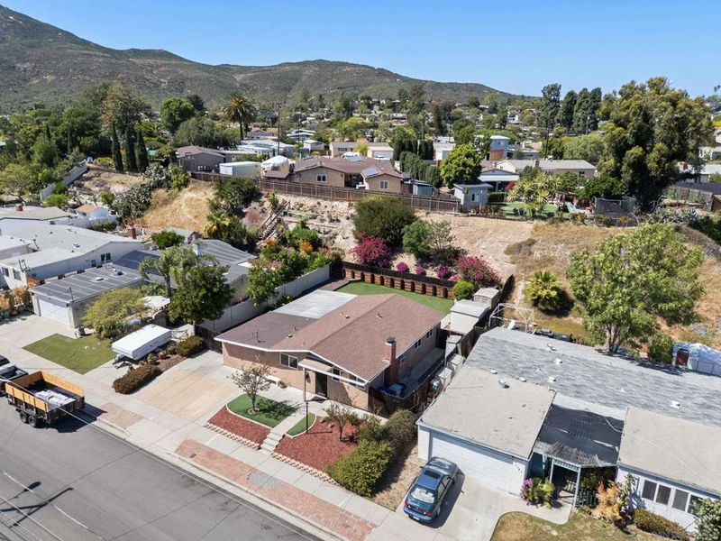 8470 Tommy Dr, San Diego, CA 92119