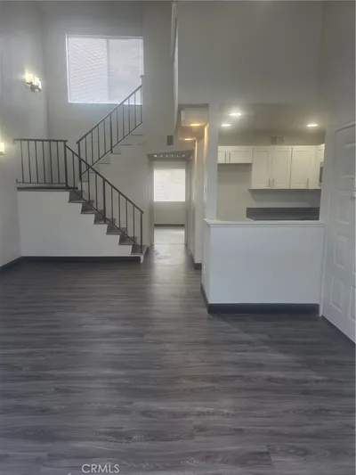 11150 Glenoaks photo 2