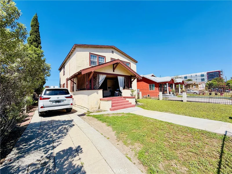 3987 Halldale Avenue photo 2