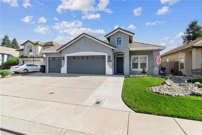 2408 Snapdragon Court photo 2