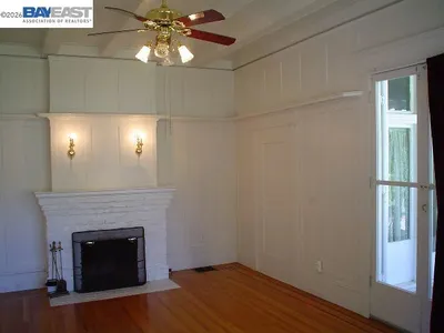 627 ROSE AVENUE photo 2