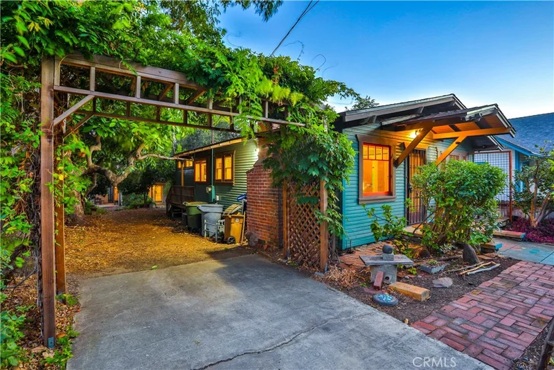 336 W 8th Street, Claremont, CA 91711