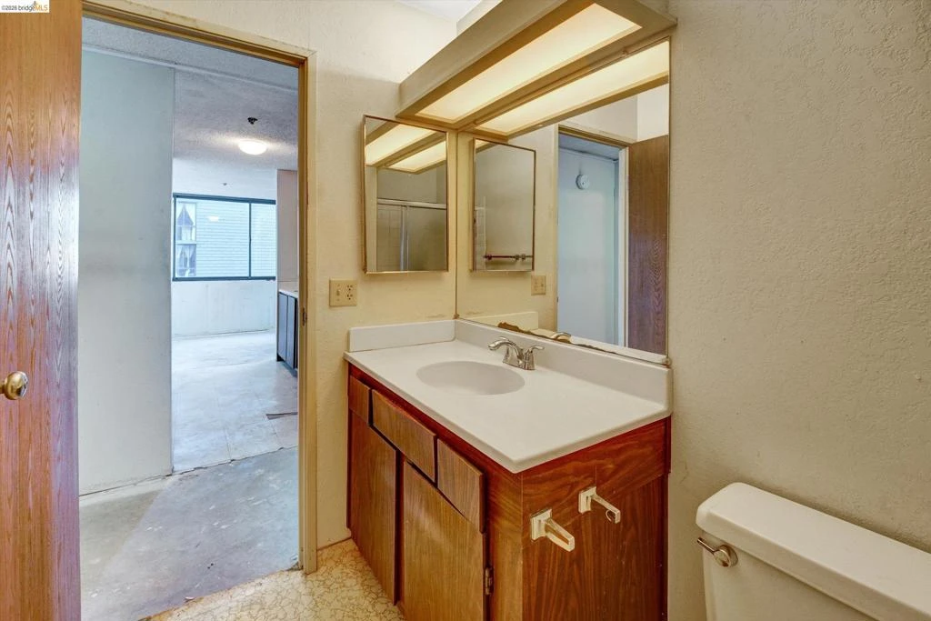 Photo 15 of 555 Pierce St 520