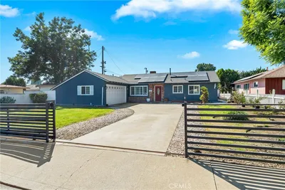 1333 Singingwood photo 2