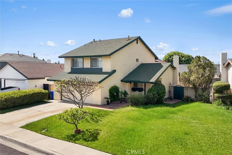 5460 E Village Drive, Commerce, CA 90040