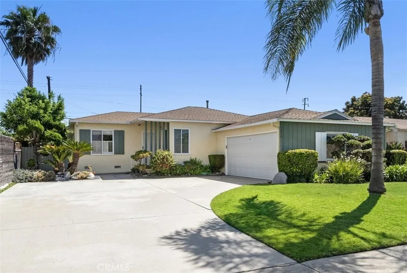 7852 Darwin Avenue, Midway City, CA 92655